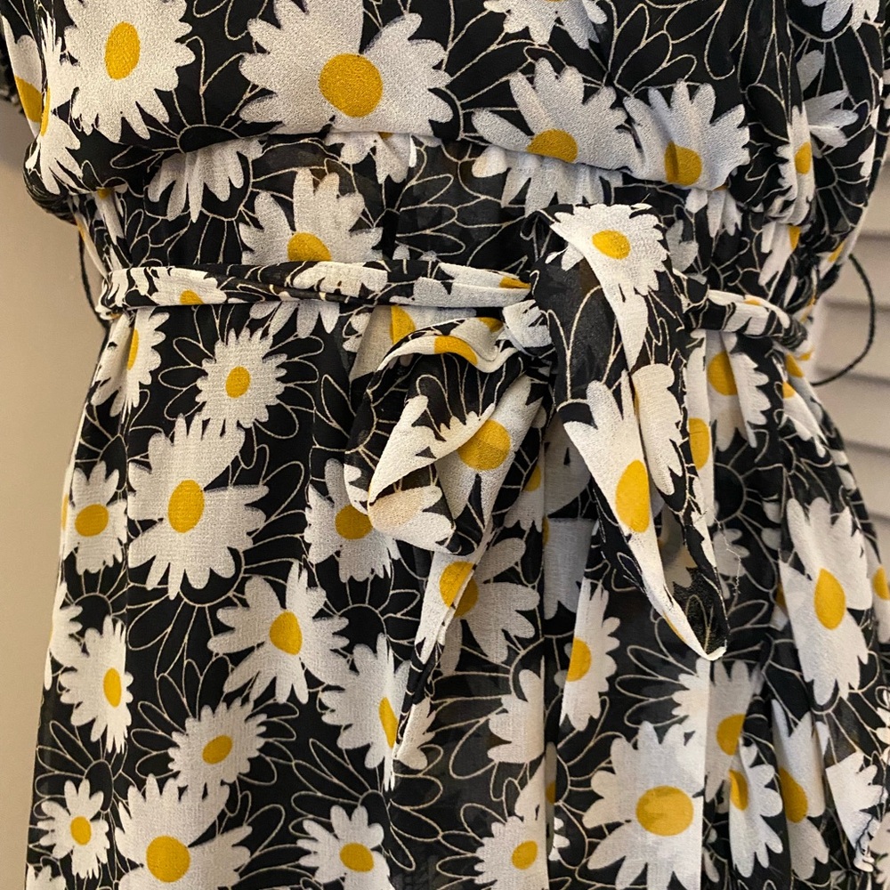 Rewind Daisy Print Black and White Wrap Dress- Size XS - Picture 4 of 9